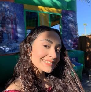 Meet your Posher, Mariana